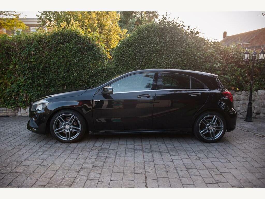 Mercedes-Benz A Class 2.1 A200d Amg Line Euro 6 S S Black #3