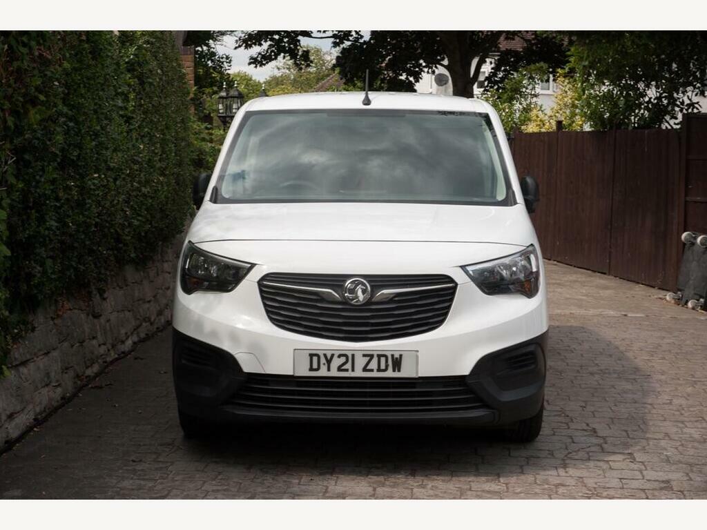 Vauxhall Combo 1.5 Turbo D 2300 Dynamic L2 H1 Euro 6 White #2