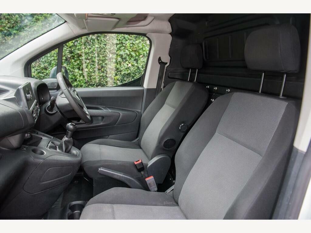 Vauxhall Combo 2300 1.5 Turbo D 100Ps H1 Sportive Van White #14