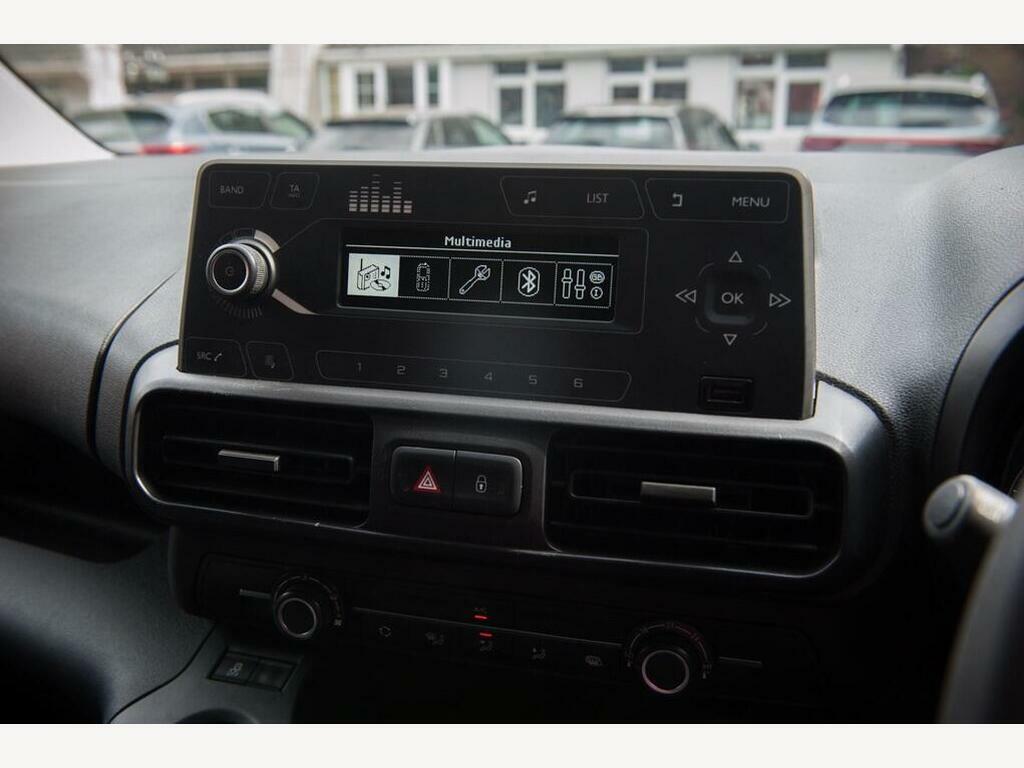 Vauxhall Combo 2300 1.5 Turbo D 100Ps H1 Sportive Van White #17