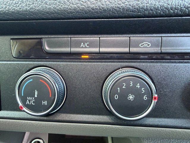 Volkswagen Crafter Cr35 2.0 Tdi Trendline 140Bhp Air Con Apple Car Pl White #22