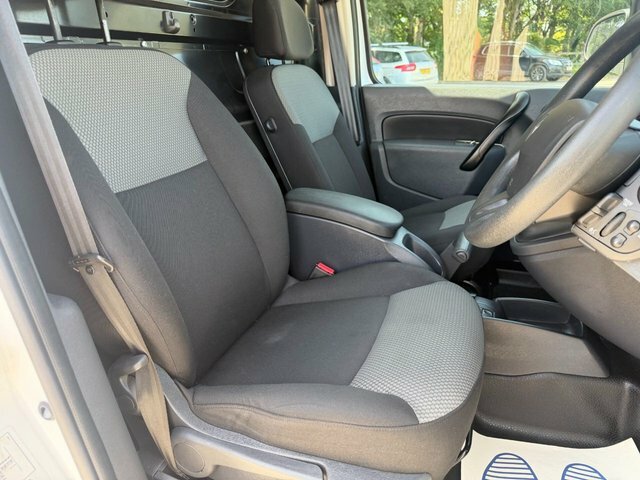Renault Kangoo Maxi 60Ps Ze Ll21 33Kwh 5 Seat Business L3 H1 With Air White #20