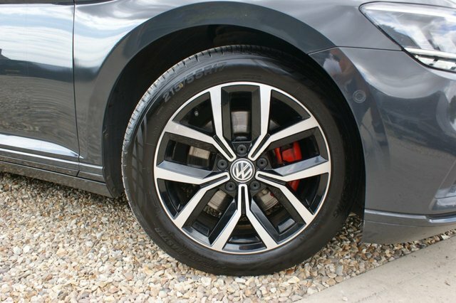 Volkswagen Passat 2.0 Tdi Evo Sel Estate Dsg Euro 6 S S Grey #6