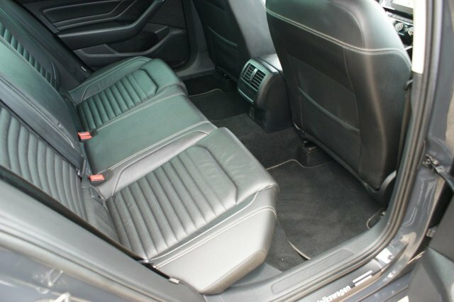 Volkswagen Passat Passat R-line Tsi Evo Black #31