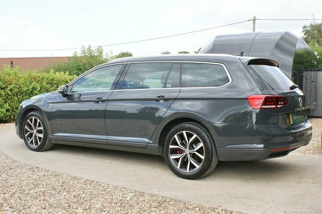 Volkswagen Passat Passat R-line Tsi Evo Black #16