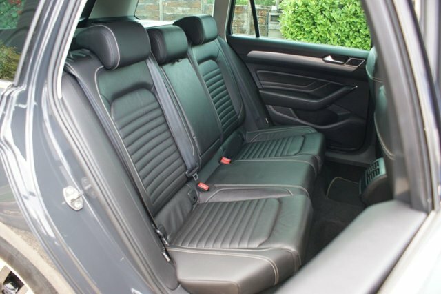 Volkswagen Passat Passat R-line Tsi Evo Black #32