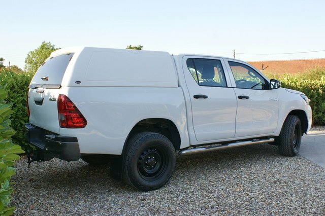 Toyota HILUX 2.4 D-4d Active Extra Pickup Extended Cab Dies White #3