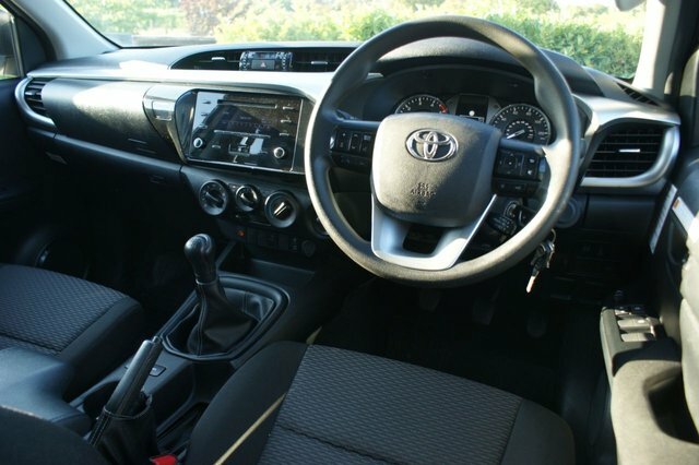 Toyota HILUX 2.4 D-4d Active Extra Pickup Extended Cab Dies White #2