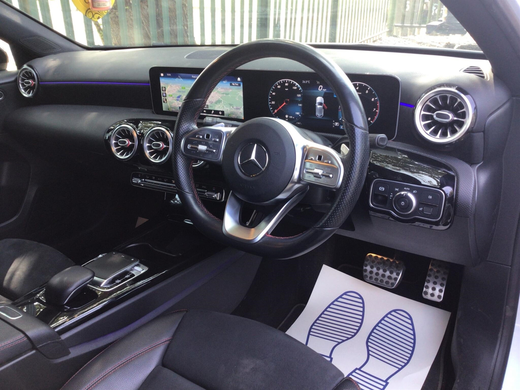 Mercedes-Benz A Class 2.0 Amg Line Premium 7G-dct Euro 6 Ss White #6