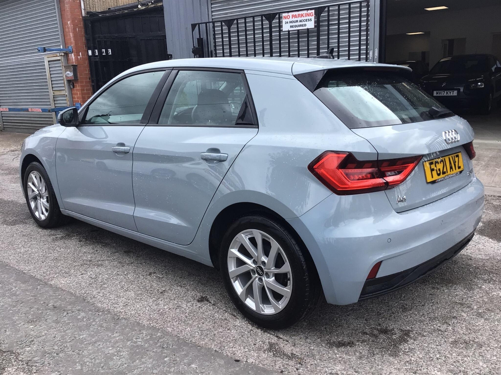 Audi A1 1.0 Tfsi 25 Sport Sportback Euro 6 Ss  #4