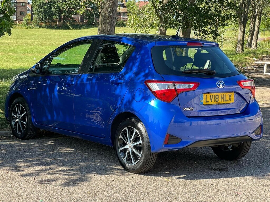 Toyota Yaris Hatchback 1.5 Vvt-i Icon Tech Euro 6 201818 Blue #4