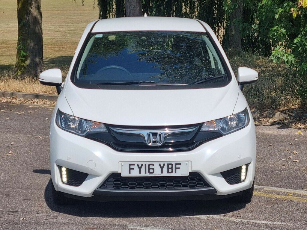 Honda Jazz Hatchback 1.3 I-vtec Se Cvt Euro 6 Ss 2016 FY16YBF White #2