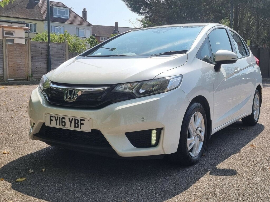Honda Jazz Hatchback 1.3 I-vtec Se Cvt Euro 6 Ss 2016 FY16YBF White #4