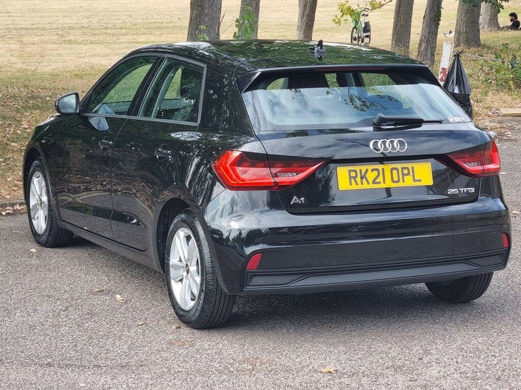 Audi A1 1.0 Tfsi 25 Technik Sportback Euro 6 Ss RK21OPL Black #4