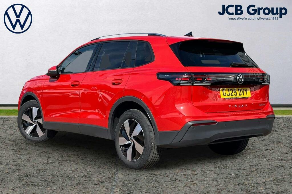 Volkswagen Tiguan 1.5 Tsi Ehybrid 19.7Kwh Match Suv Plug GJ25DVY Red #3