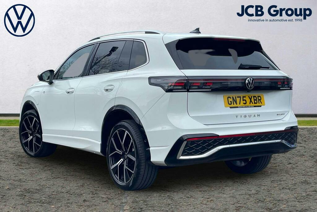 Volkswagen Tiguan 1.5 Tsi Ehybrid 19.7Kwh R-line Suv Plug GN75XBR White #3