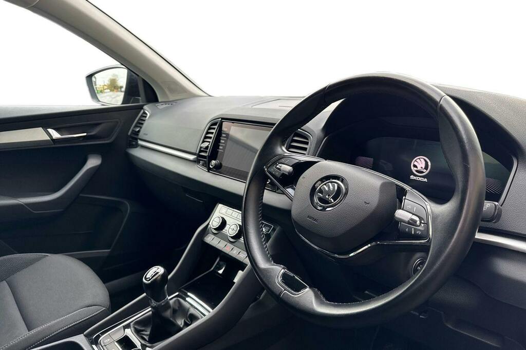 Skoda Karoq 2.0 Tdi Se Drive Suv Black #6