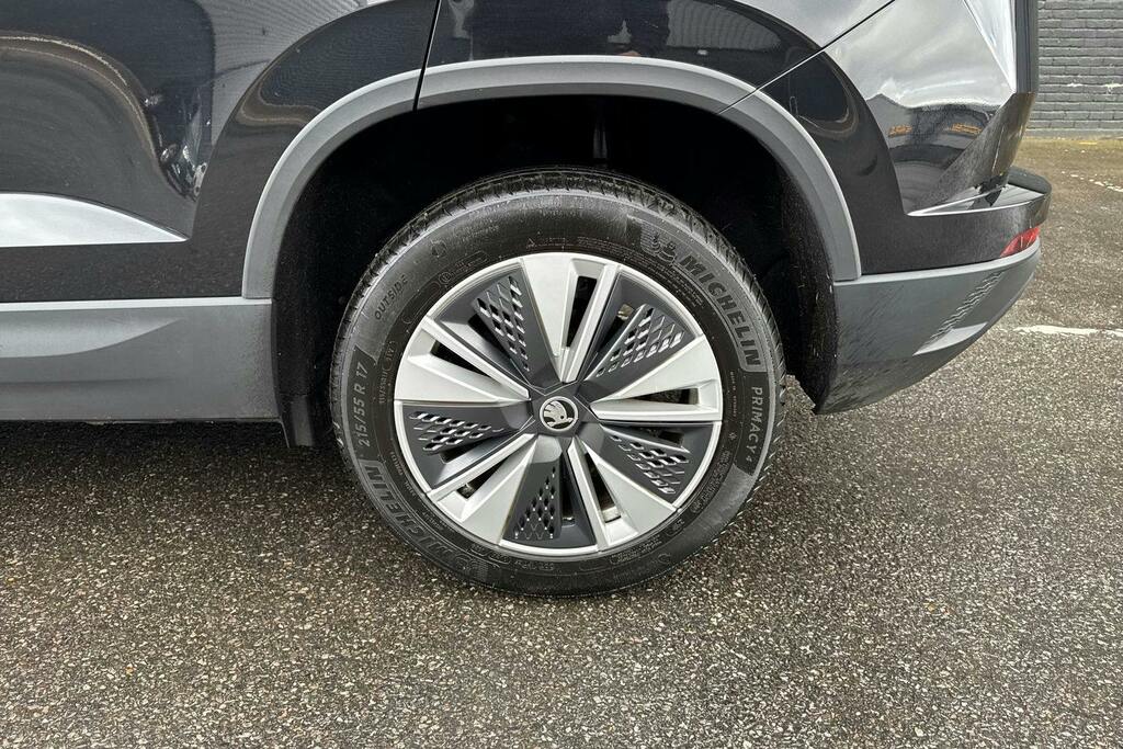 Skoda Karoq 2.0 Tdi Se Drive Suv Black #5
