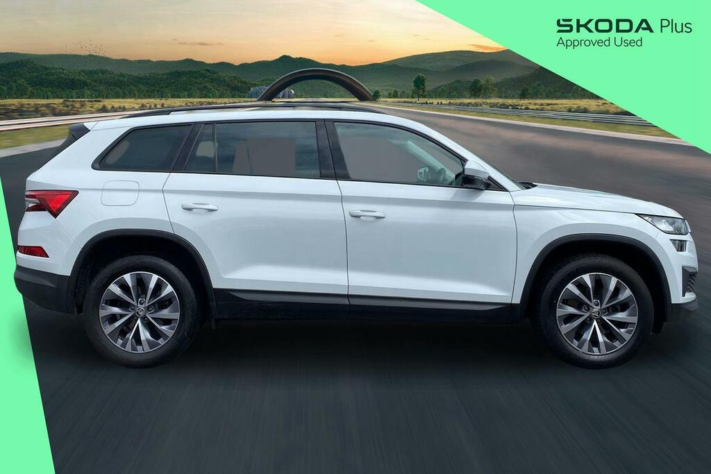 Skoda Kodiaq 1.5 Tsi Act Se Drive Suv Dsg BF23GHA White #4