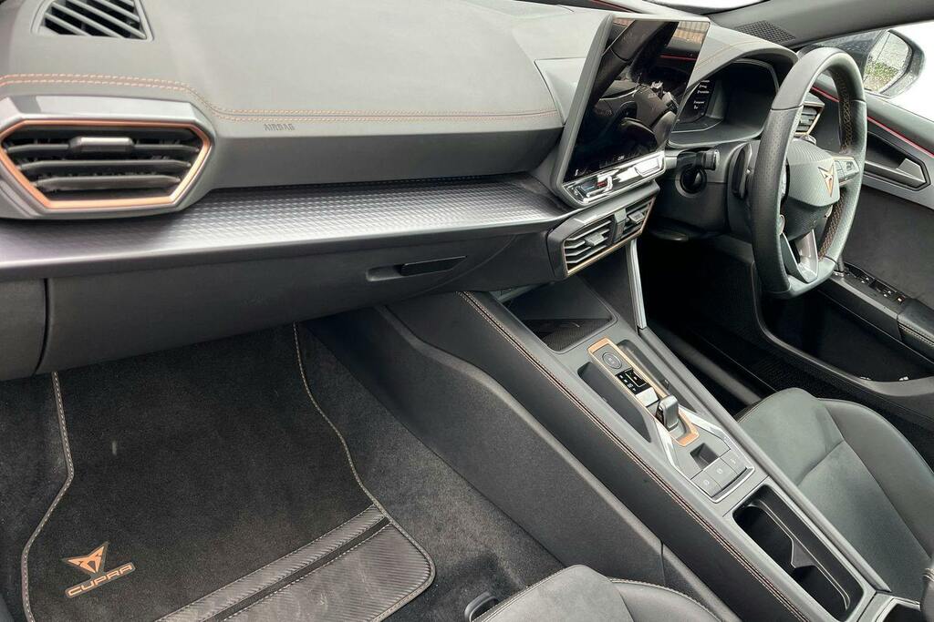 Cupra Formentor 1.5 Ehybrid 25.8Kwh Vz1 Suv Plug In Hyb GD75LBL Grey #2