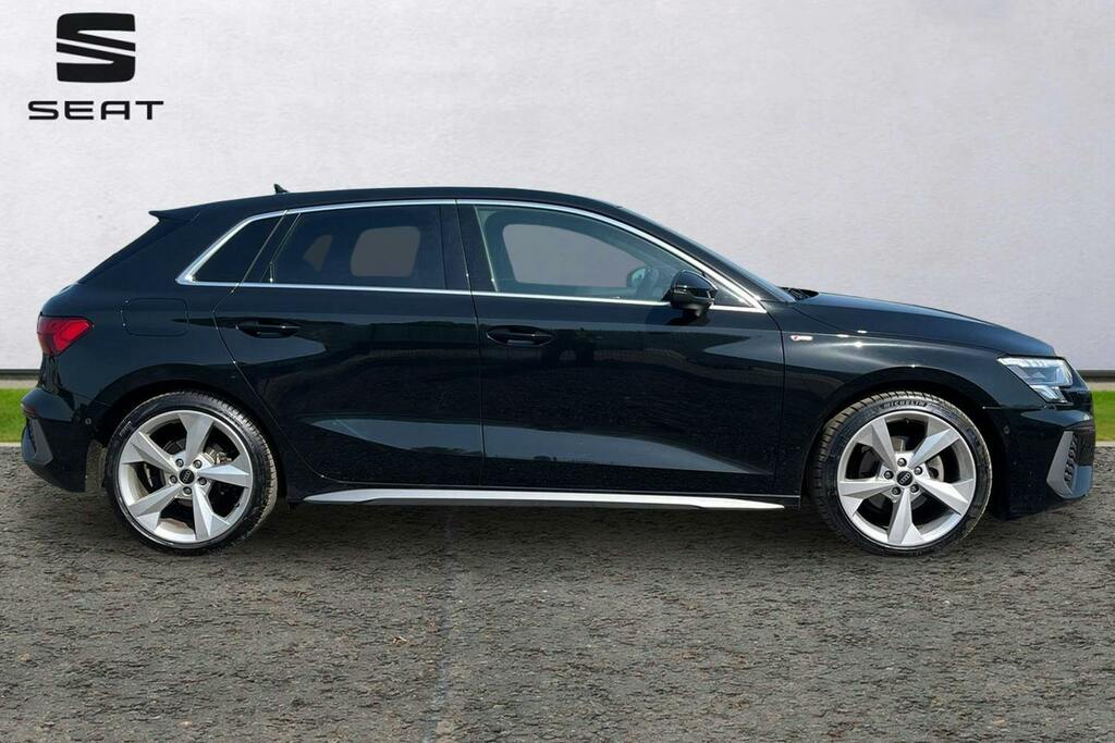 Audi A3 1.5 Tfsi 35 S Line Sportback S Tronic DF24ZYZ Black #4