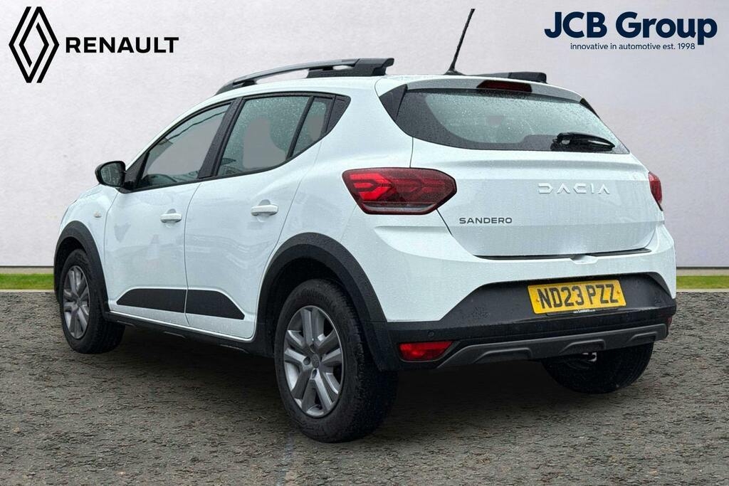 Dacia Sandero Stepway 1.0 Tce Expression Hatchback ND23PZZ White #3