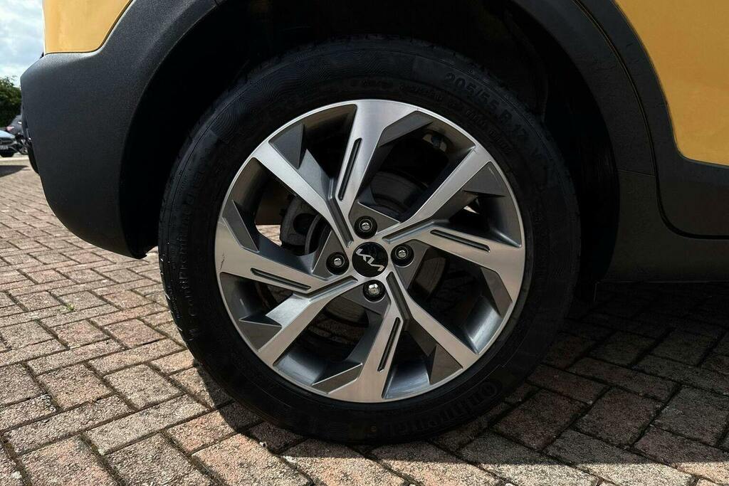 Kia Stonic 1.0 T Gdi Mhev Gt Line S Suv Hybrid Dct Yellow #5