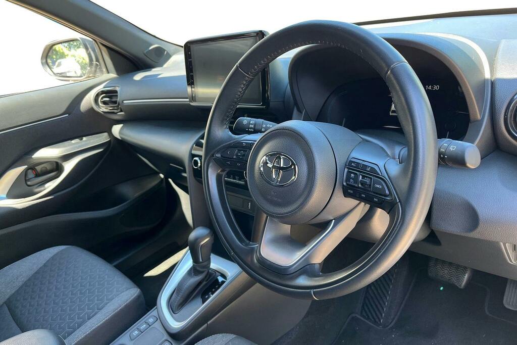 Toyota Yaris Cross 1.5 Vvt H Design Suv Hybrid E Cvt Silver #6