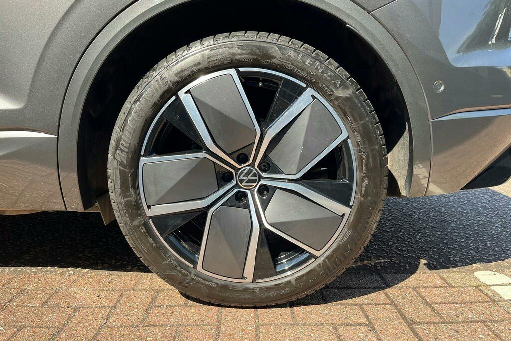 Volkswagen Touareg 3.0 Tdi V6 Black Edition Suv Tiptronic SG24MWV Grey #5