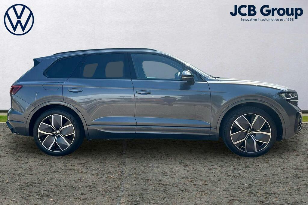 Volkswagen Touareg 3.0 Tdi V6 Black Edition Suv Tiptronic SG24MWV Grey #4