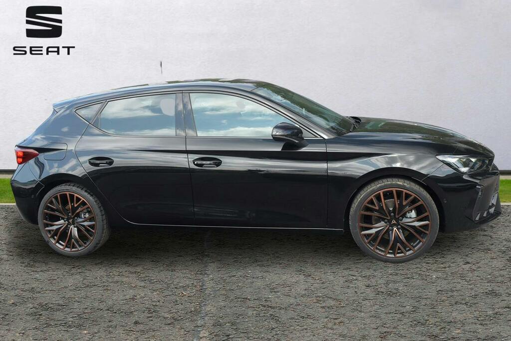 Cupra Leon 1.5 Etsi V3 Hatchback Hybrid Dsg KR26WLL Black #4