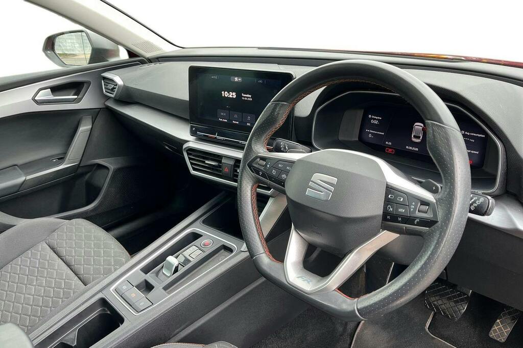 Seat Leon 1.5 Etsi Mhev Fr Estate Hybrid Dsg GK21FXV Red #6