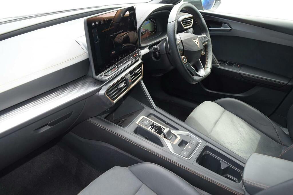 Cupra Leon 1.5 Etsi V2 Hatchback Hybrid Dsg KS25FXL Black #2