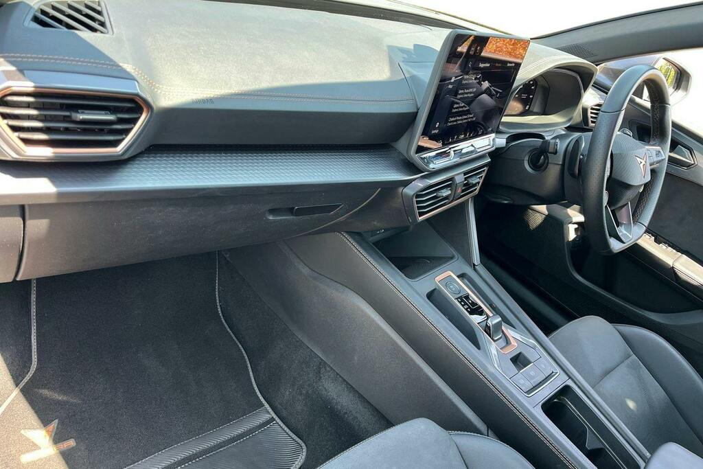Cupra Leon 1.5 Etsi V2 Estate Hybrid Dsg GF75XYH Black #2