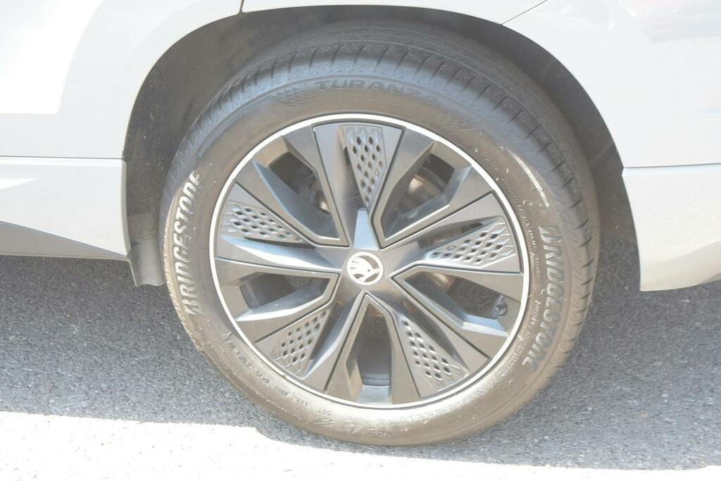 Skoda Karoq 2.0 Tsi Sportline Suv Dsg 4Wd GY22TYT Grey #5
