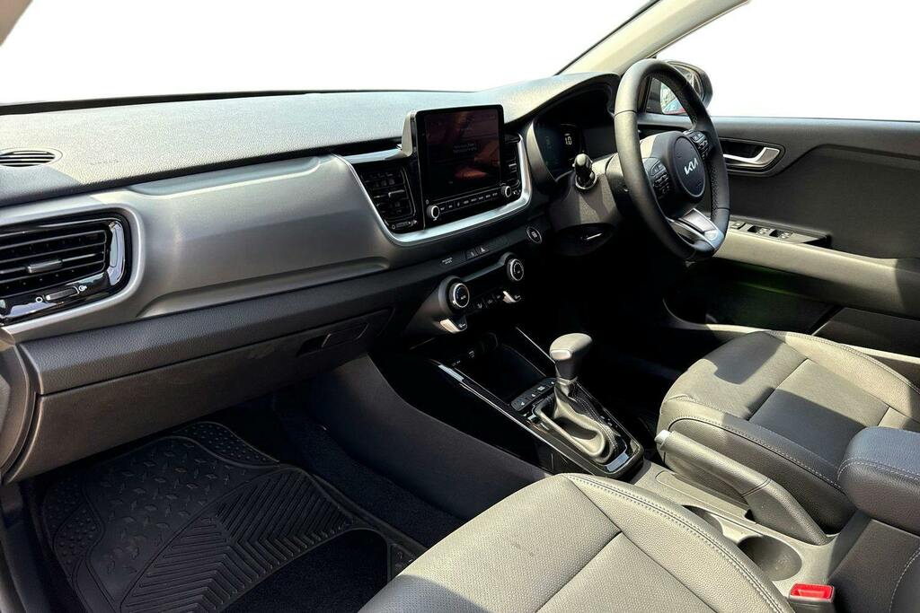Kia Stonic 1.0 T Gdi Mhev 3 Suv Hybrid Dct Black #2