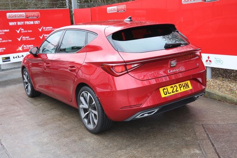 Seat Leon 2.0 Tsi Evo Fr Sport Hatchback Dsg GL22PHN Red #2