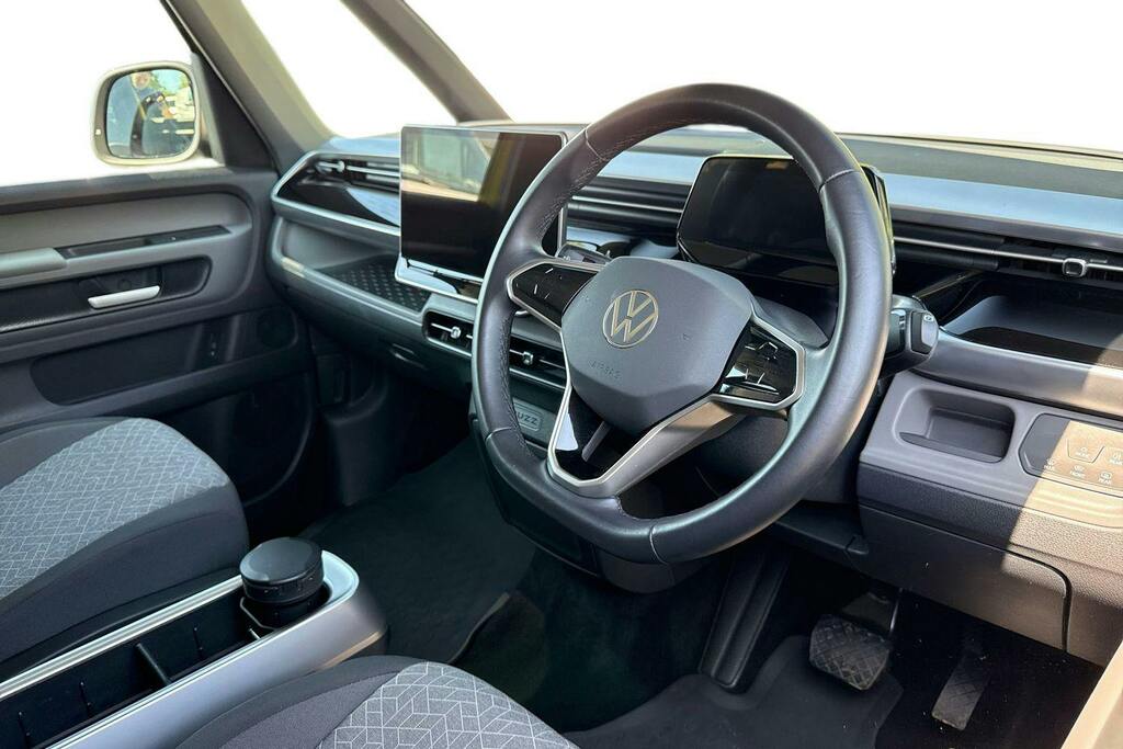 Volkswagen ID.Buzz Pro 86Kwh Life Mpv VU74YDB Green #6