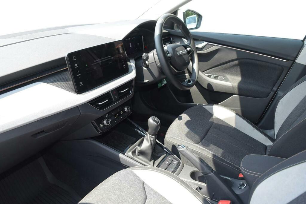 Skoda Scala 1.0 Tsi Se L Edition Hatchback GY25NFL White #2