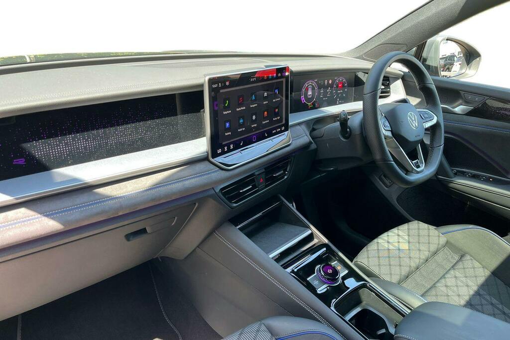 Volkswagen Tayron 1.5 Etsi Mhev R-line Suv Hybrid Dsg Grey #2