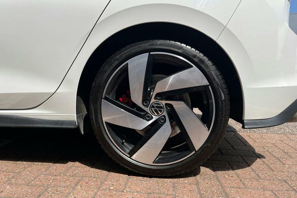 Volkswagen Golf 2.0 Tsi Gti Hatchback Dsg RK22XME White #5