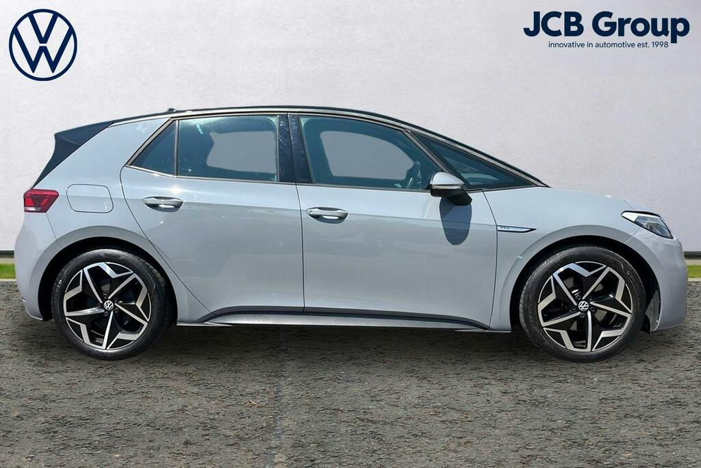 Volkswagen ID.3 Pro Performance 58Kwh Life Hatchback Grey #4