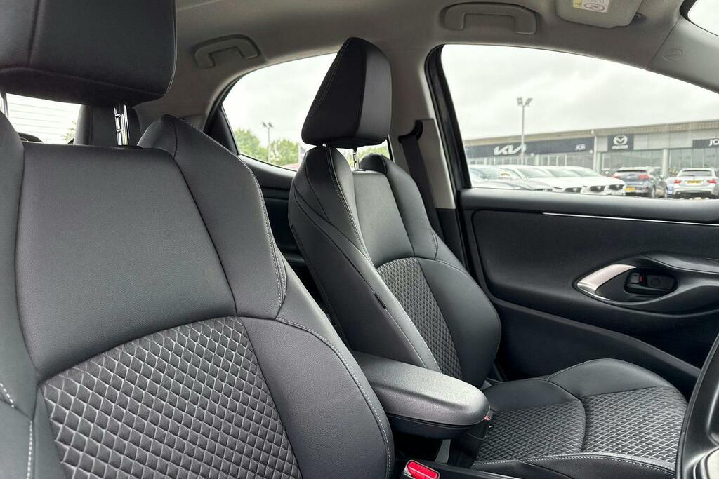 Mazda 2 Red #20