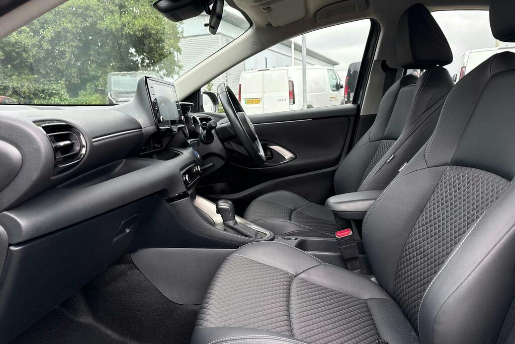 Mazda 2 Red #31