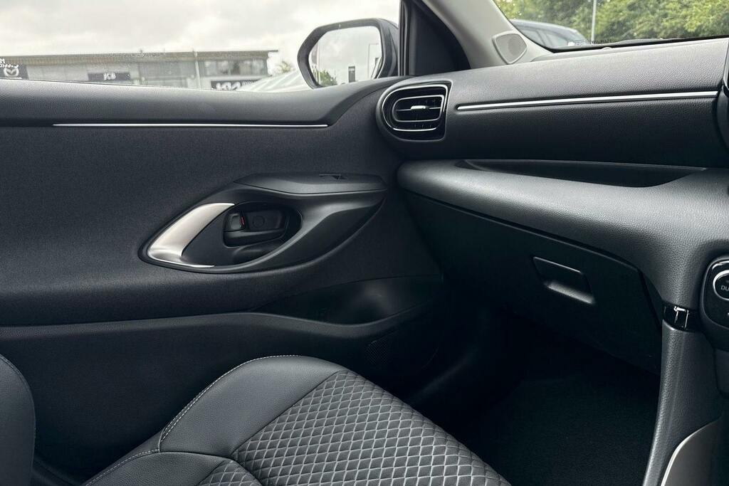 Mazda 2 Red #28