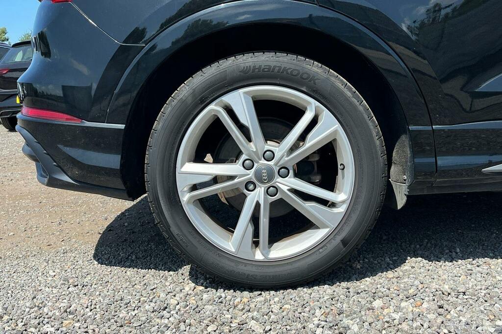 Audi Q3 1.5 Tfsi Cod 35 S Line Suv GF69XER Black #5