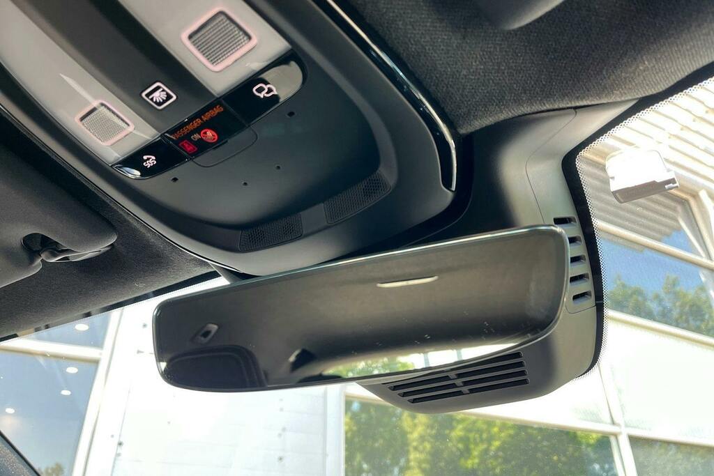 Volvo XC40 B3 P Plus Dark Grey #28