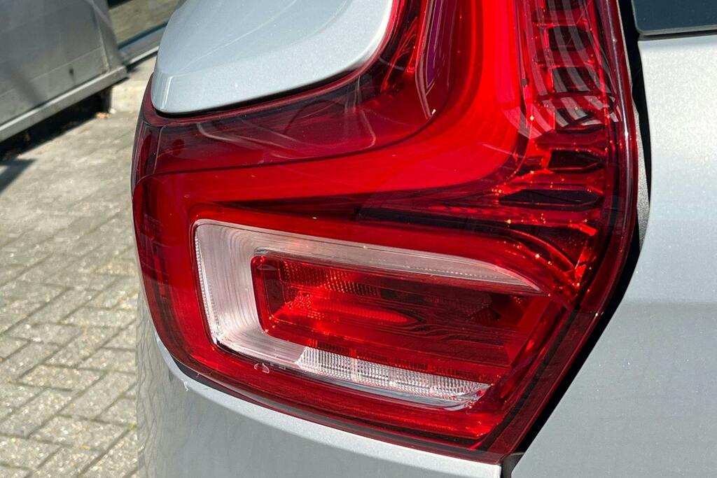 Volvo XC40 B3 P Plus Dark Grey #25