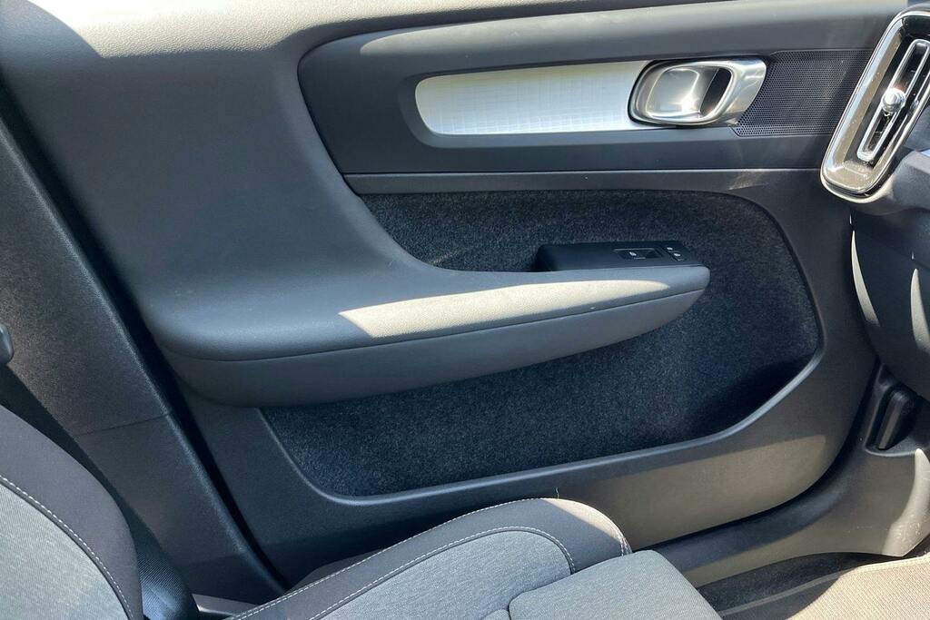 Volvo XC40 B3 P Plus Dark Grey #35