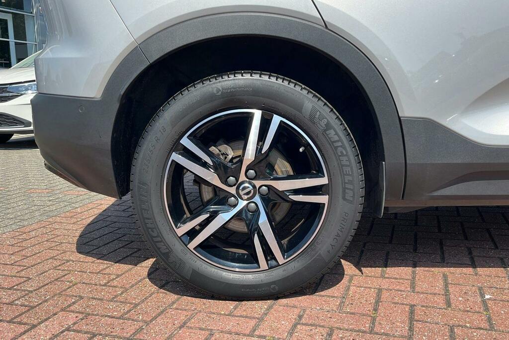 Volvo XC40 2.0 B3 Mhev Plus Dark Suv Hybrid Dct Au Silver #5